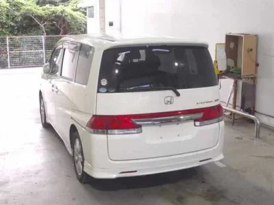 Honda STEP WAGON  с аукциона в Японии