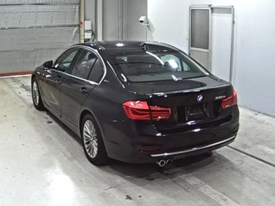 BMW 3-Series  с аукциона в Японии