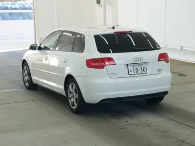 Audi A3  с аукциона в Японии