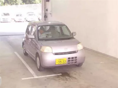 Daihatsu Esse  с аукциона в Японии