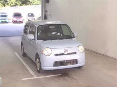 Daihatsu MIRA  с аукциона в Японии