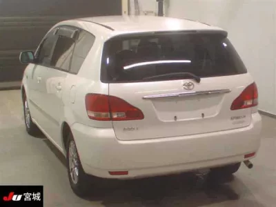 Toyota IPSUM  с аукциона в Японии