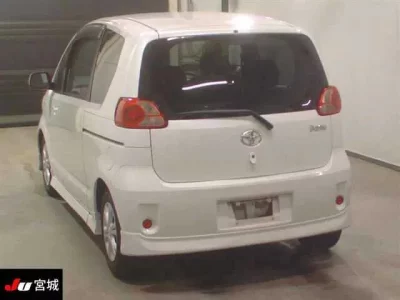 Toyota PORTE  с аукциона в Японии
