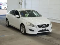 Volvo S60 лот № 5069 оценка 3  с аукциона в Японии 5