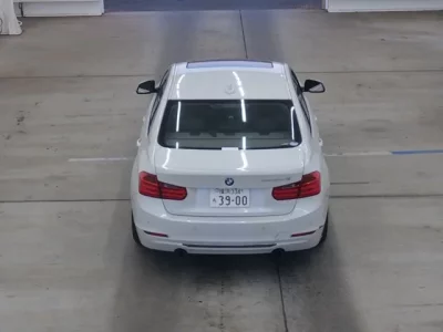 BMW 3-Series  с аукциона в Японии