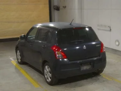 Suzuki SWIFT  с аукциона в Японии