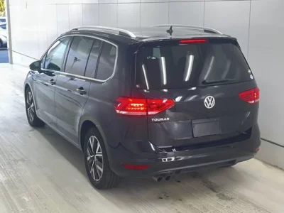 Volkswagen GOLF TOURAN