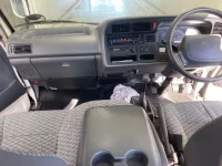 Toyota HIACE лот № 4007 оценка R  с аукциона в Японии 2