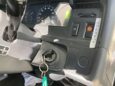 Toyota HIACE  с аукциона в Японии