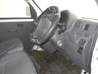 Daihatsu HIJET VAN лот № 1049 оценка 3  с аукциона в Японии 2
