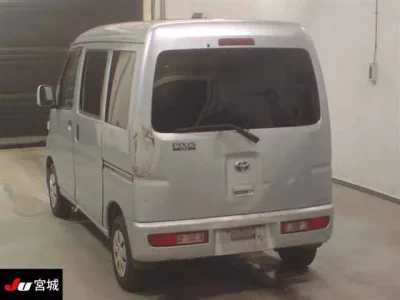 Toyota PIXIS VAN  с аукциона в Японии
