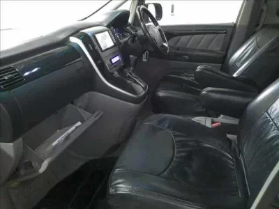 Toyota ALPHARD  с аукциона в Японии