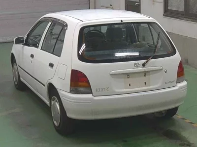 Toyota STARLET  с аукциона в Японии