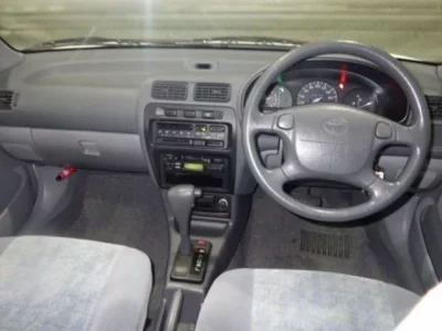 Toyota STARLET  с аукциона в Японии