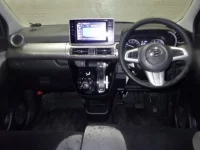 Daihatsu Cast лот № 3677 оценка 3.5  с аукциона в Японии 2