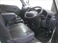 Mitsubishi DELICA лот № 9003 оценка 3  с аукциона в Японии 3