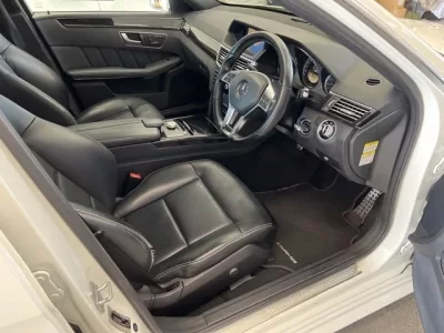 Mercedes-Benz E CLASS  с аукциона в Японии