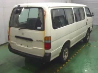 Toyota HIACE лот № 3693 оценка 3  с аукциона в Японии 6