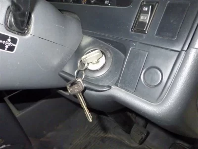 Toyota HIACE  с аукциона в Японии