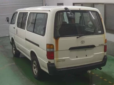 Toyota HIACE  с аукциона в Японии