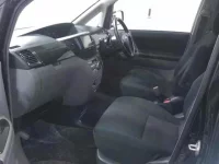 Toyota VOXY лот № 4490 оценка R  с аукциона в Японии 2