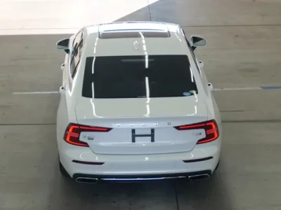 Volvo S60  с аукциона в Японии