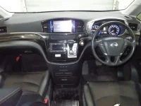 Nissan ELGRAND лот № 3638 оценка R  с аукциона в Японии 2
