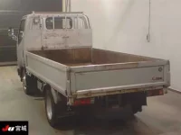 Mitsubishi CANTER лот № 9017 оценка R  с аукциона в Японии 1