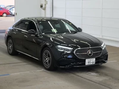 Mercedes-Benz E CLASS  с аукциона в Японии