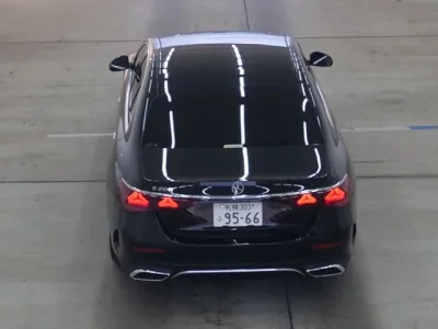 Mercedes-Benz E CLASS  с аукциона в Японии