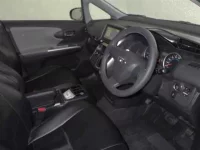 Toyota WISH лот № 1117 оценка 3.5  с аукциона в Японии 2