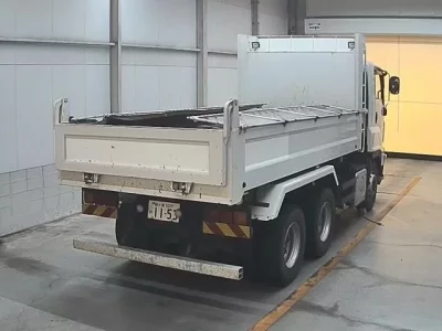 Isuzu TRUCK