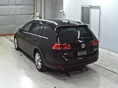 Volkswagen GOLF VARIANT