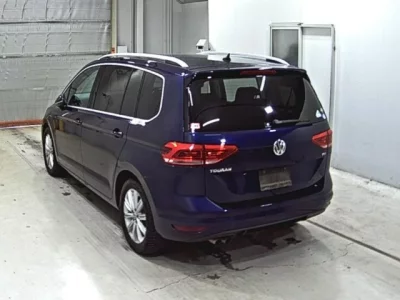 Volkswagen GOLF TOURAN