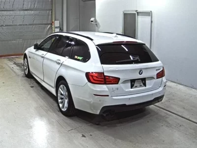 BMW 5-Series  с аукциона в Японии