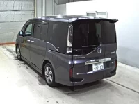 Honda STEP WAGON лот № 3037 оценка 4  с аукциона в Японии 1
