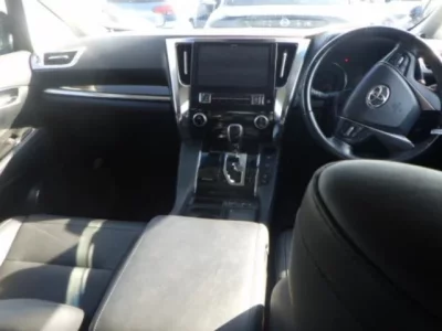 Toyota ALPHARD  с аукциона в Японии
