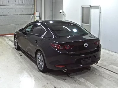 Mazda MAZDA3  с аукциона в Японии