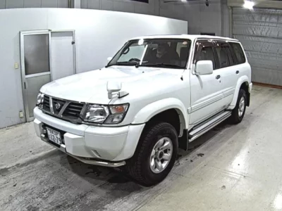 Nissan SAFARI