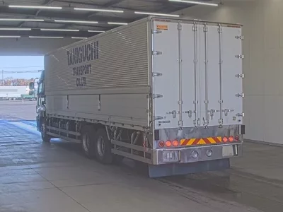 Isuzu GIGA  с аукциона в Японии