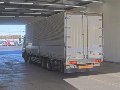 Isuzu GIGA  с аукциона в Японии