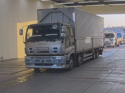 Isuzu GIGA  с аукциона в Японии