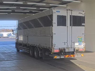 Isuzu GIGA  с аукциона в Японии