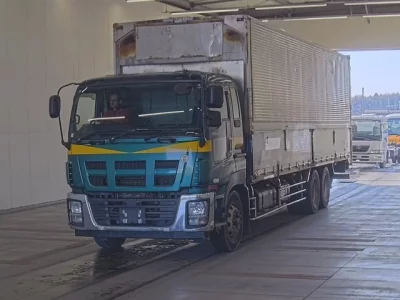 Isuzu GIGA  с аукциона в Японии