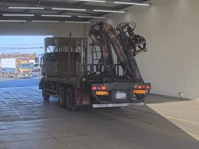 Isuzu GIGA  с аукциона в Японии