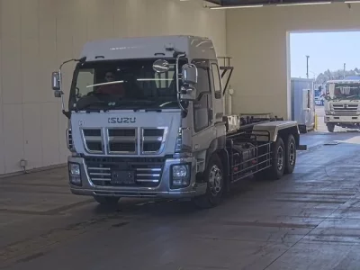 Isuzu GIGA  с аукциона в Японии