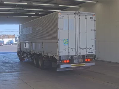 Isuzu GIGA  с аукциона в Японии