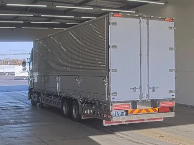 Isuzu GIGA  с аукциона в Японии