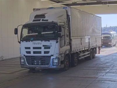 Isuzu GIGA