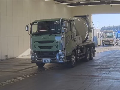 Isuzu GIGA  с аукциона в Японии